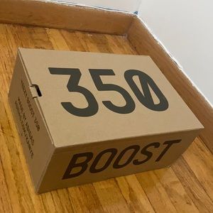 Yeezy Boost 350 V2 Box